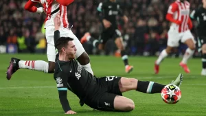 PSV vence o Liverpool na Champions, mas os ingleses seguem líderes da fase de grupos da UCL